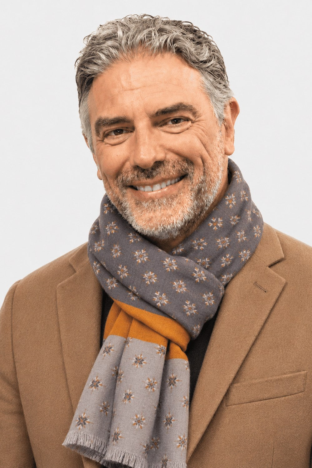 Sciarpa Foulard Pashmina Grigio Antracite con Motivi Geometrici e Fascia Senape | Acrilico, Lana, Viscosa e Modal