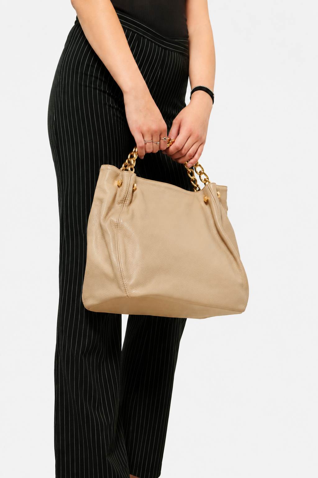 Valentina women's handbag in genuine taupe leather with zip, made in Italy.
