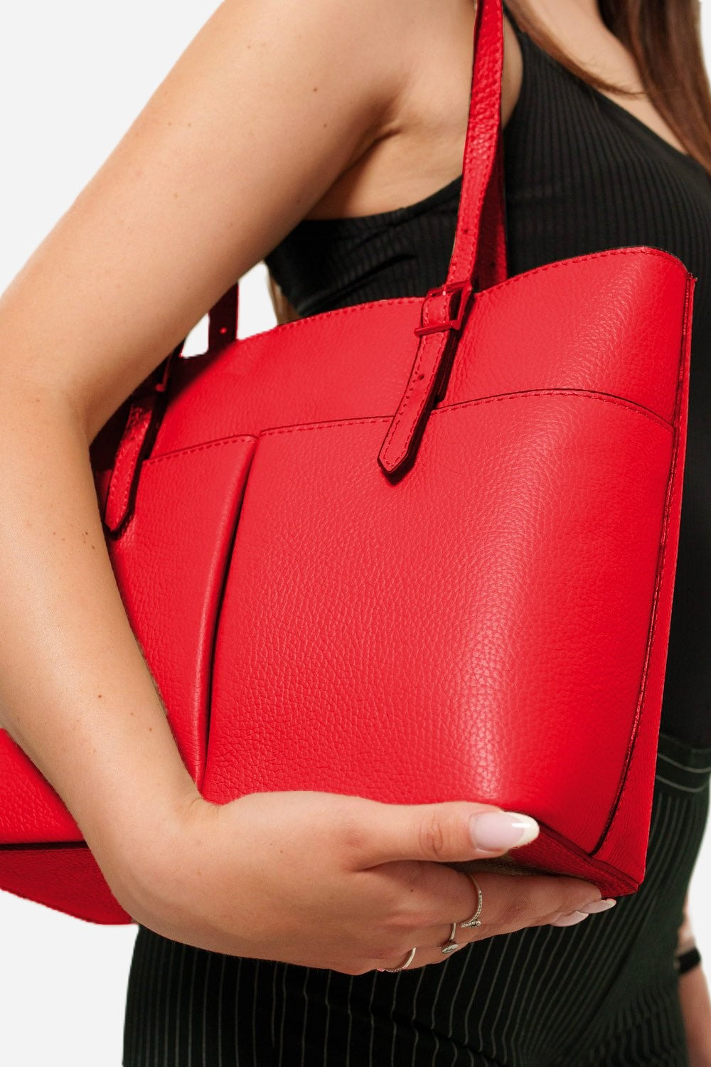 Monica Women's Bag in Genuine Red Leather, Elegant