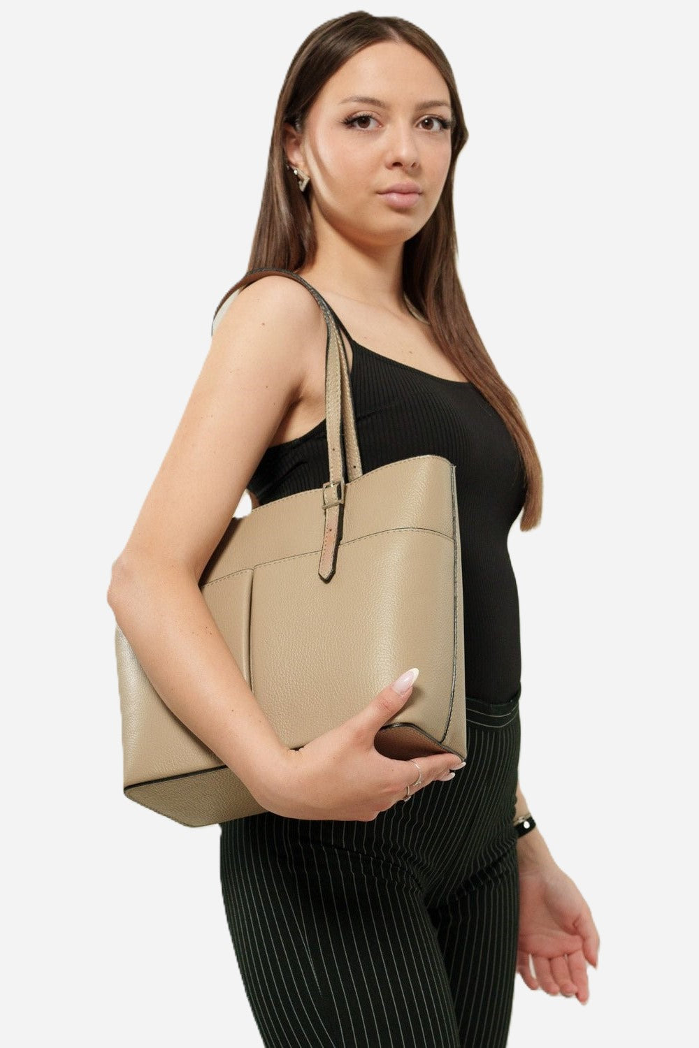 MONICA — Borsa a mano e spalla in pelle palmellato taupe | Made in Italy