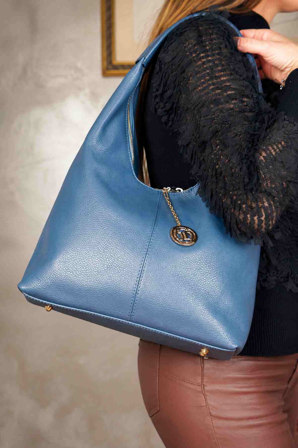 Borsa Hobo Donna LAURA in Vera Pelle Ceruleo | Made in Italy